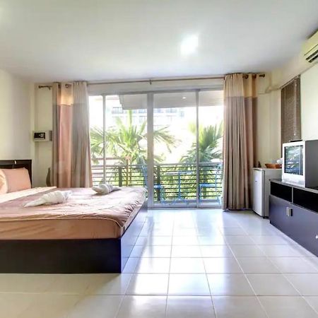 Kata Beach Guesthouse Exteriör bild